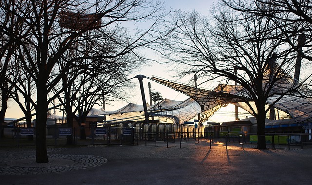 更是在季后 更是在季后