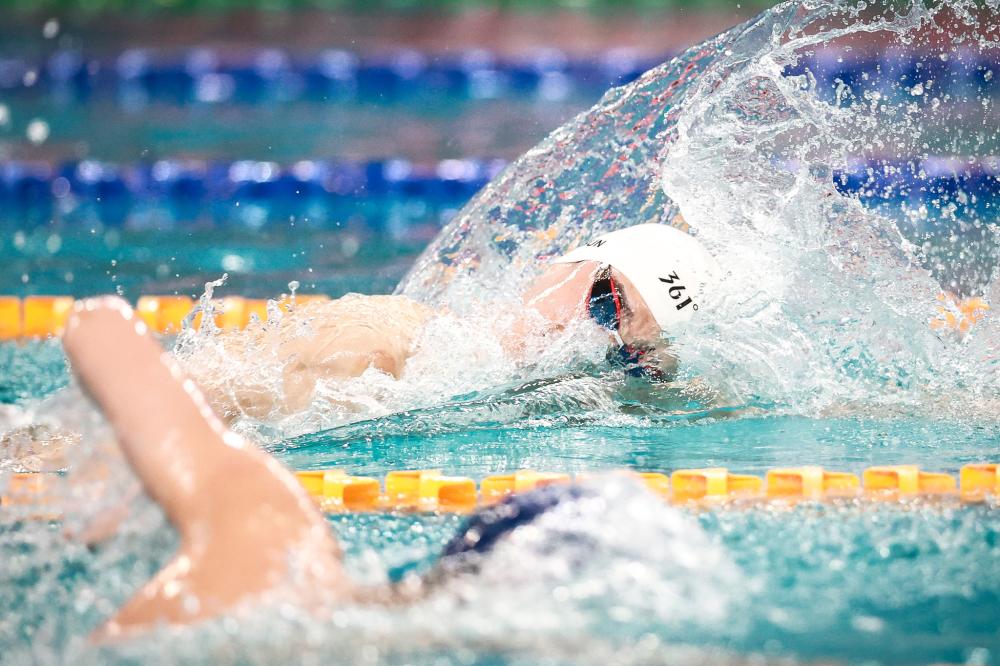 出了一个振 出了一个振